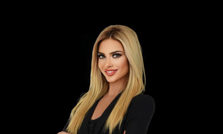 FATMANUR KAMA HABER SPİKERİ OLARAK CİNE 5 TV’DE