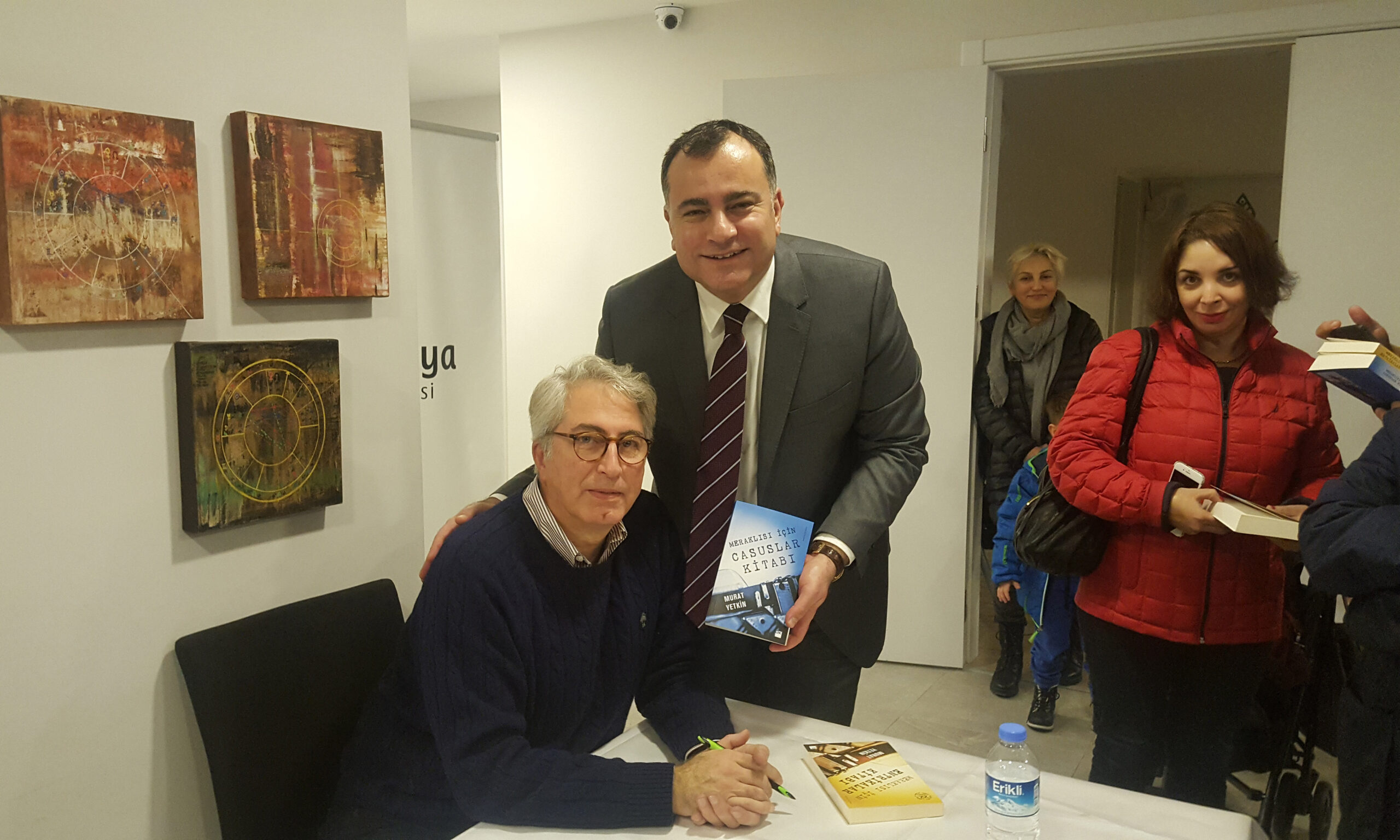 GAZETECİ MURAT YETKİN ÇANKAYA’DA OKUYUCULARI İLE BULUŞTU