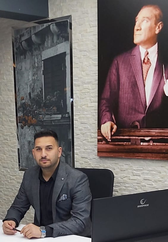 Genç iş adamı siyasete mi atılıyor ?