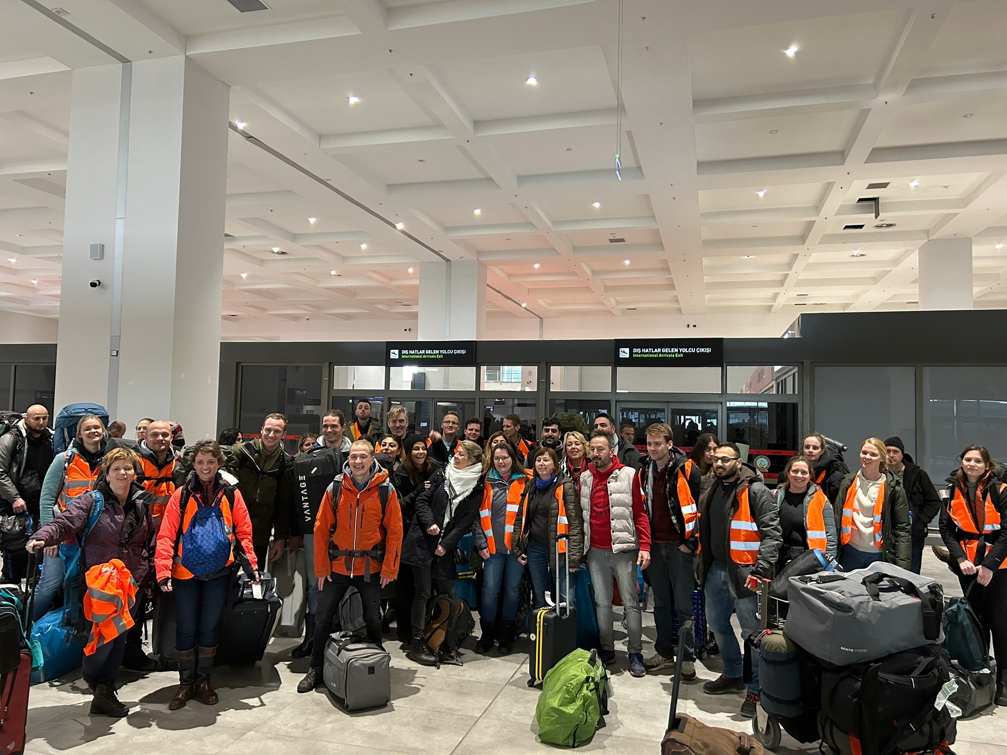 GÖKKAYA'DAN DEPREM BÖLGESİNE ULUSLARARASI DESTEK