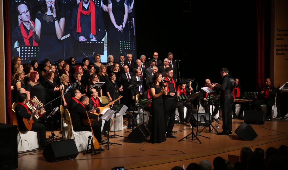 Başkan Demirel, konseri eşi