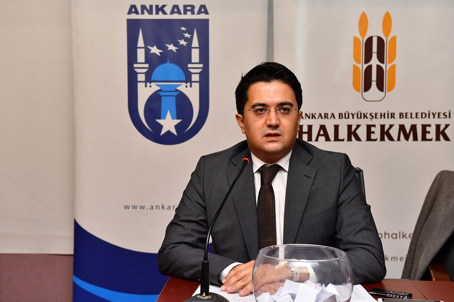 HALK EKMEK BÜFELERİ YENİ SAHİPLERİNİ BULDU...