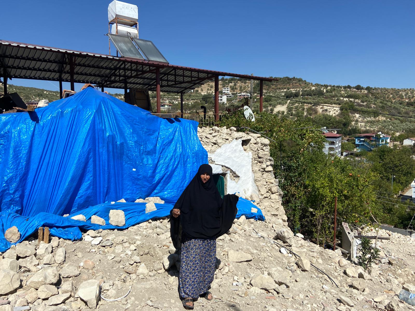 HASARSIZ EVİMİZİ YIKMAK İSTİYORLAR