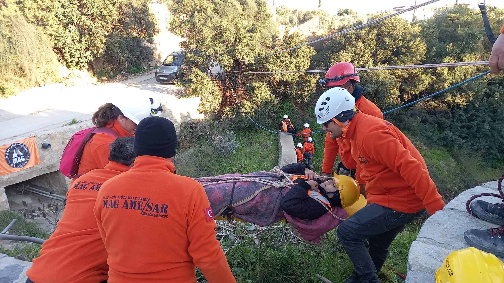 İLK MAHALLE AFET GÖNÜLLÜLERİ, EĞİTİMLERİNİ TAMAMLADI