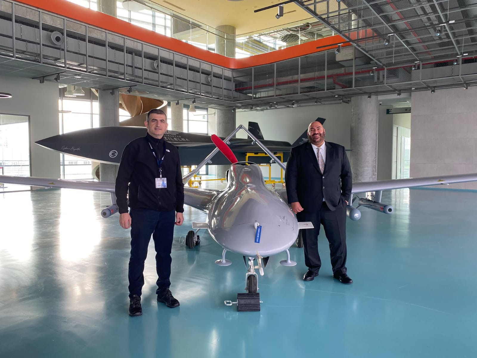 İngiliz Başkonsolosu Türk İHA ve SİHA'lara hayran kaldı!