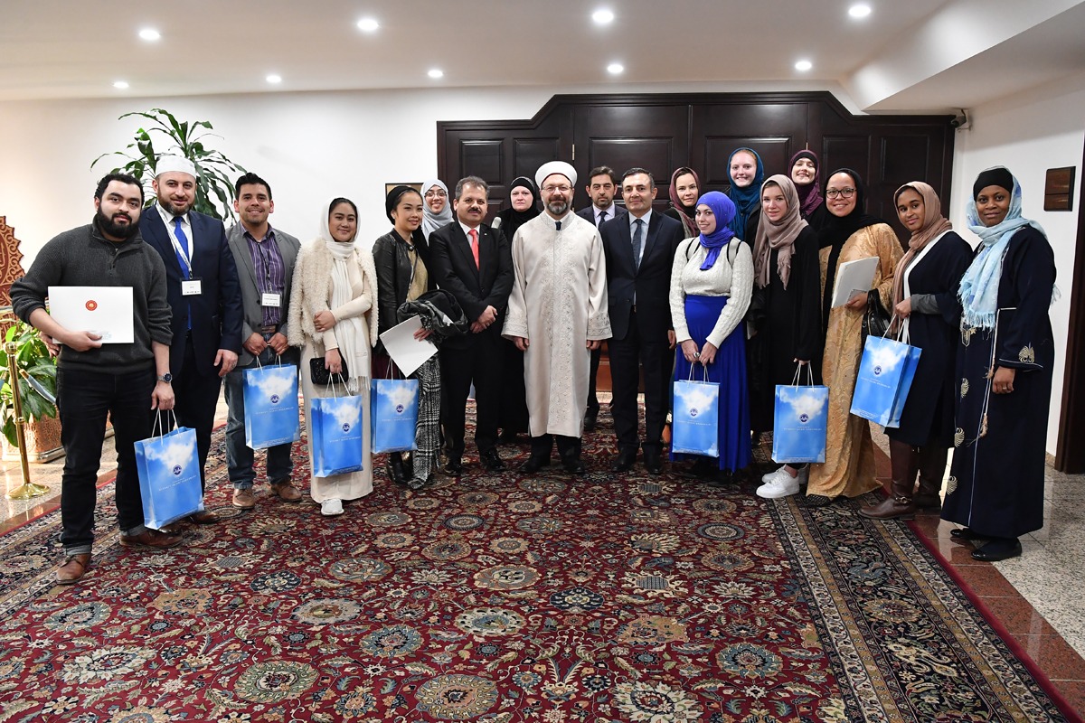 İslamiyet’i yeni kabul etmiş Amerikalı Müslümanlardan Diyanet’e ziyaret