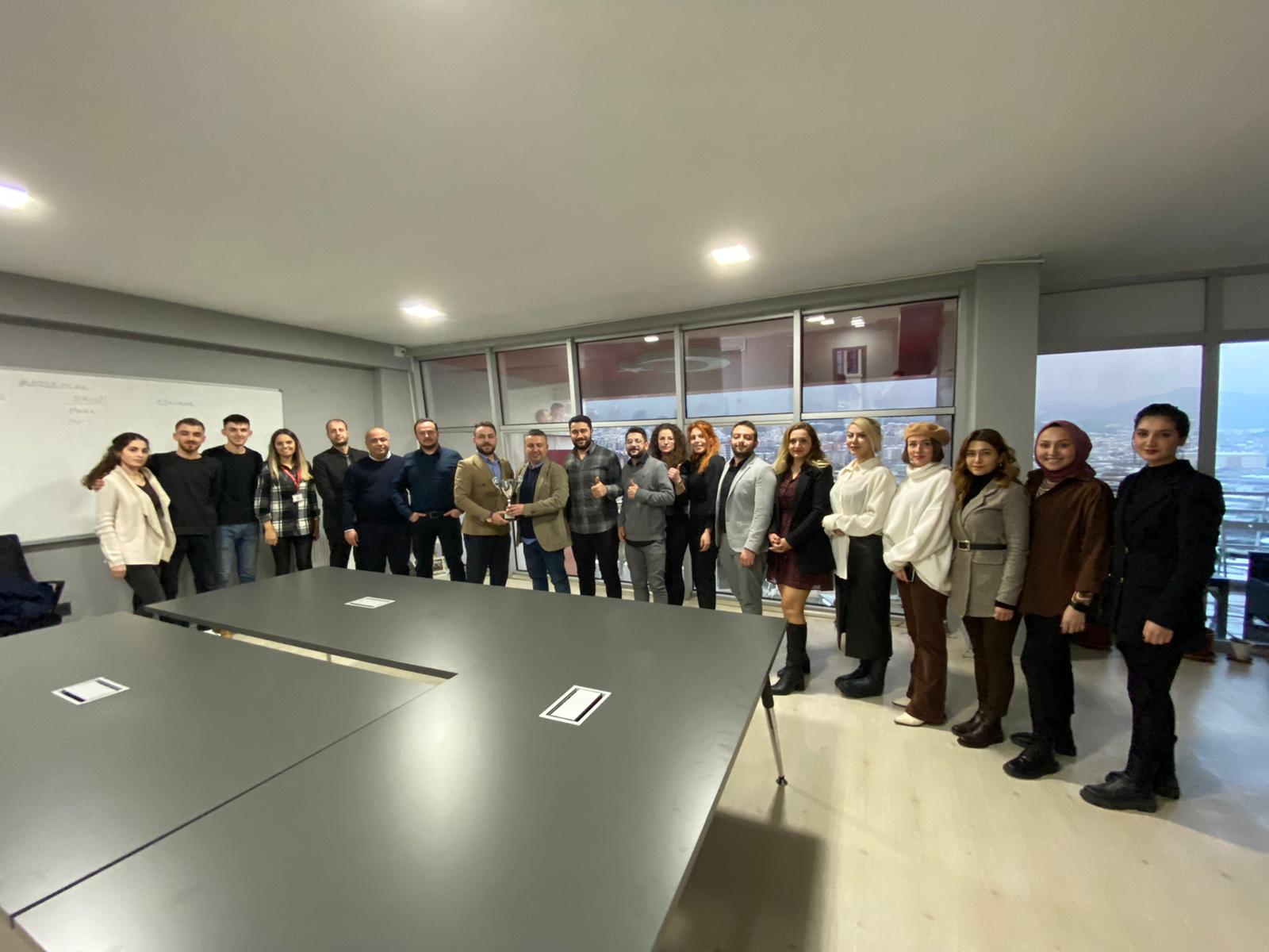 Kale Alarm’dan başarılı bayilerine ödül