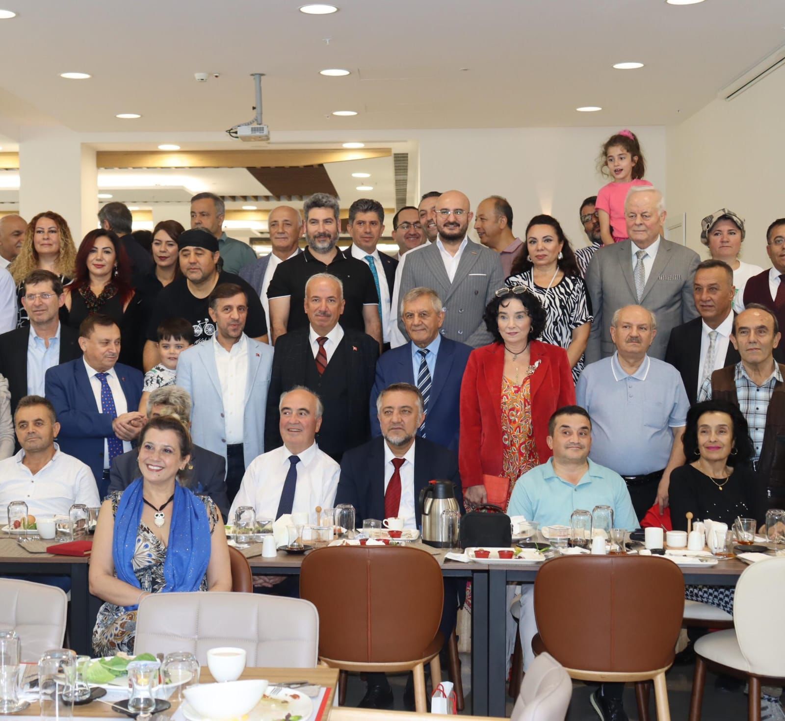 KAMUPERDER VE STK'LAR KAHVALTI PROGRAMINDA BULUŞTU.