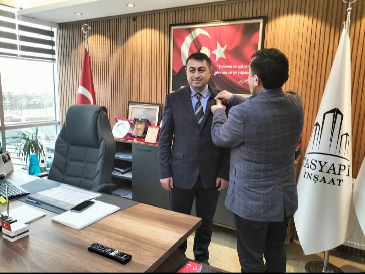KATKILARI PLAKETLE ÖDÜLLENDİRİLDİ…