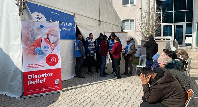 Kocaeli Büyükşehir’den Hatay’da gönüllü doktorlarla sağlık hizmeti