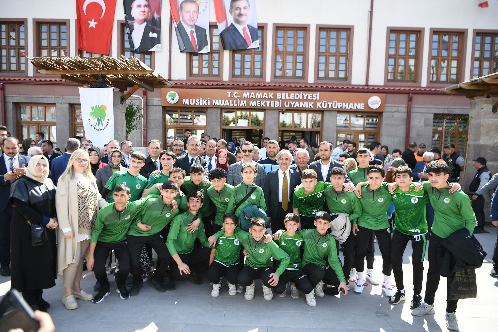 Kütüphane Dostu Belediye: Mamak 21. Uyanık Kütüphanenin resmi açılışı yapıldı.