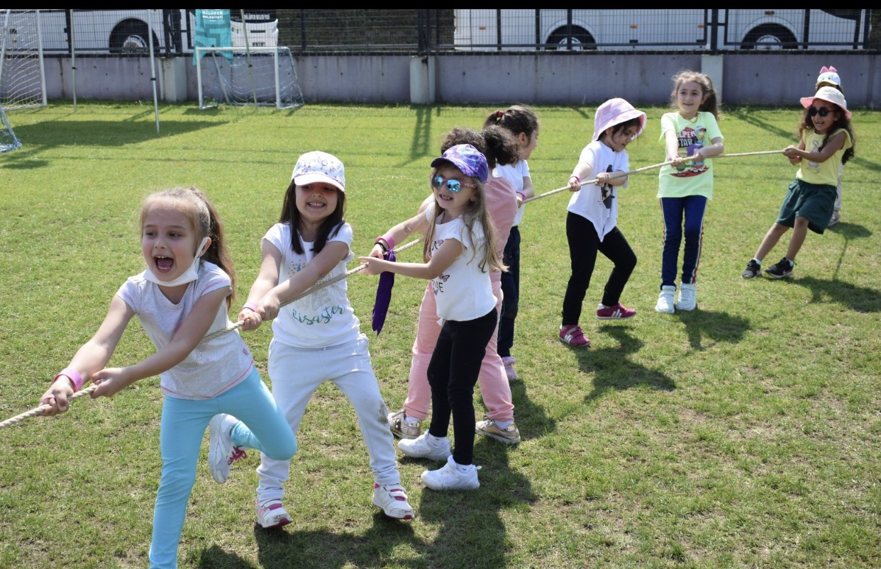Minik öğrenciler Spor Şenliği’nde buluştu