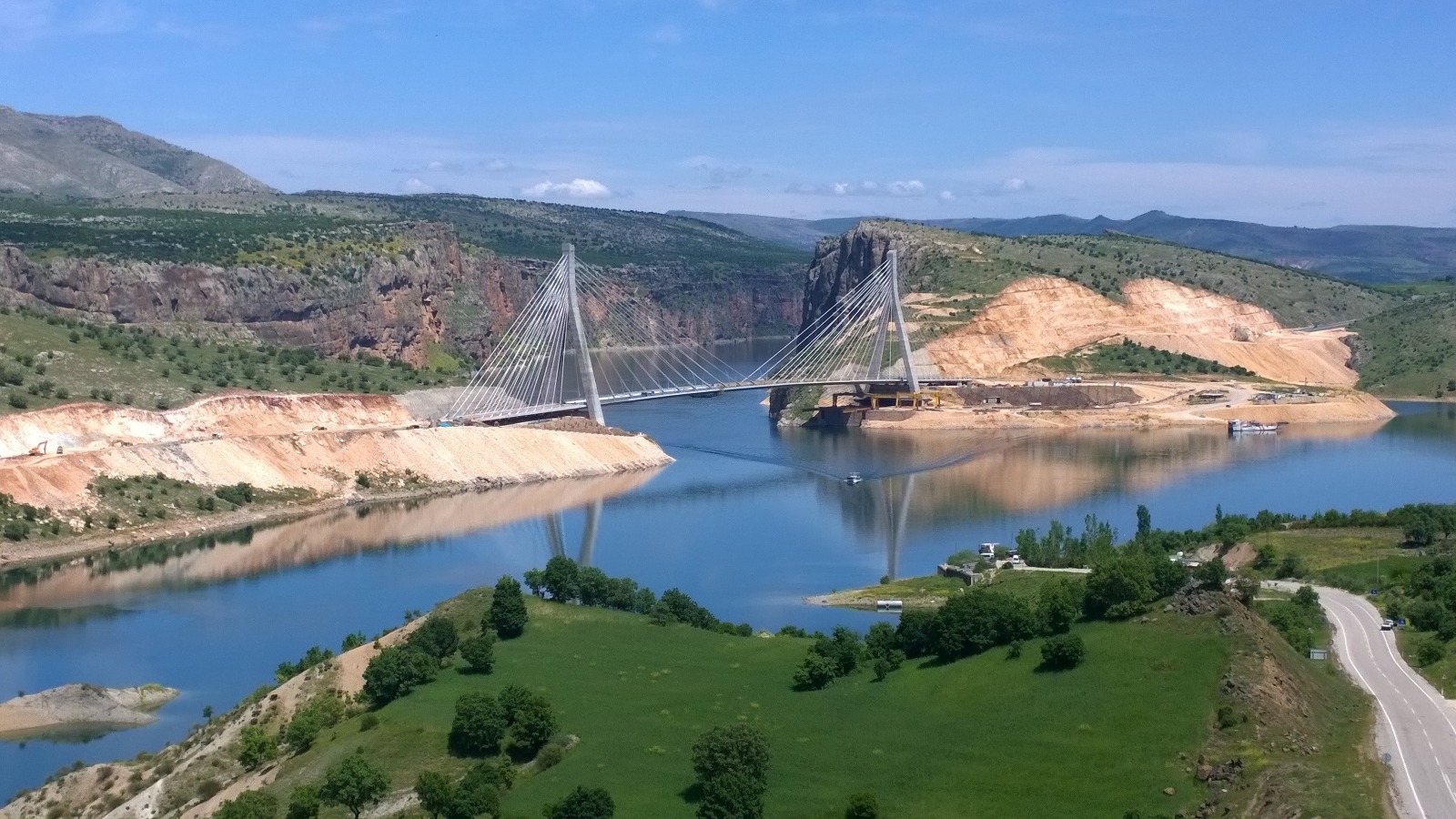 NİSSİBİ KÖPRÜSÜ İLE ULAŞIM SÜRESİ 1.5 SAAT KISALDI