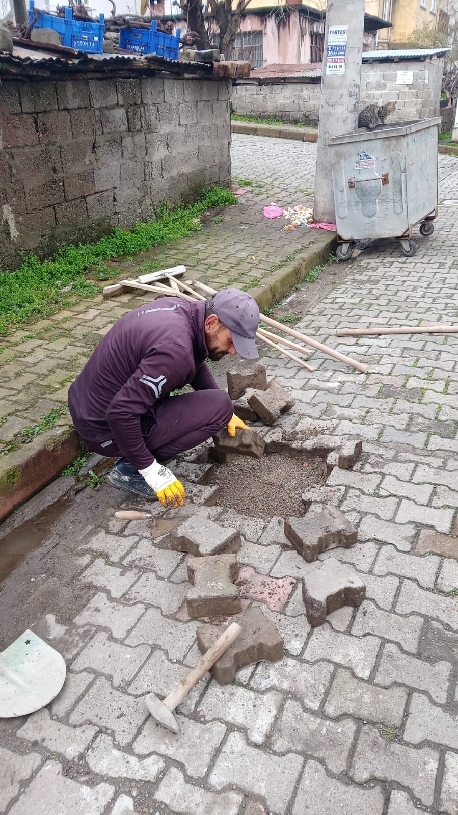 ORTA OKUL MAHALLESİNDE ÇALIŞMALAR SÜRÜYOR