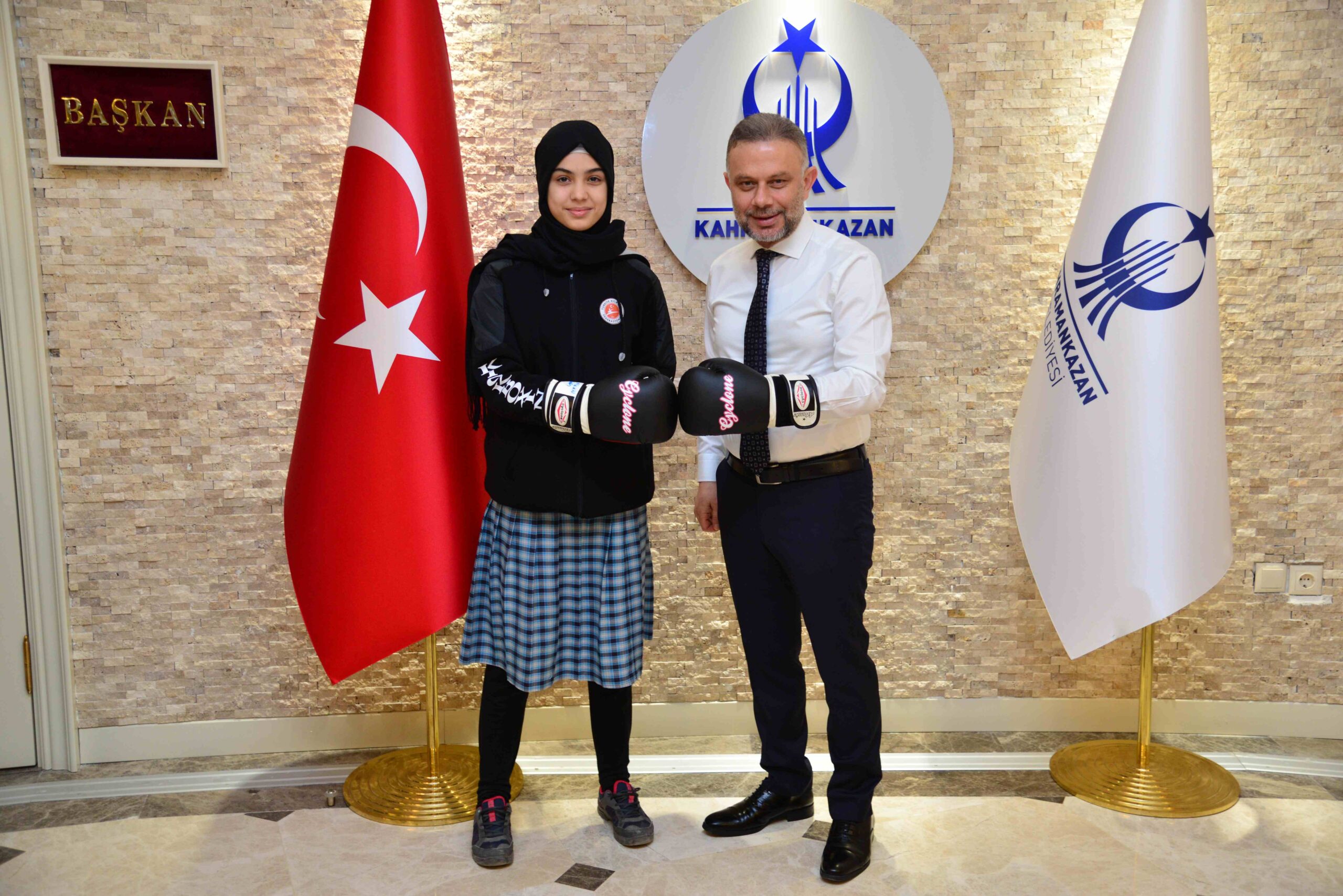 Ortaokul öğrencisi Songül Türkiye ikincisi oldu