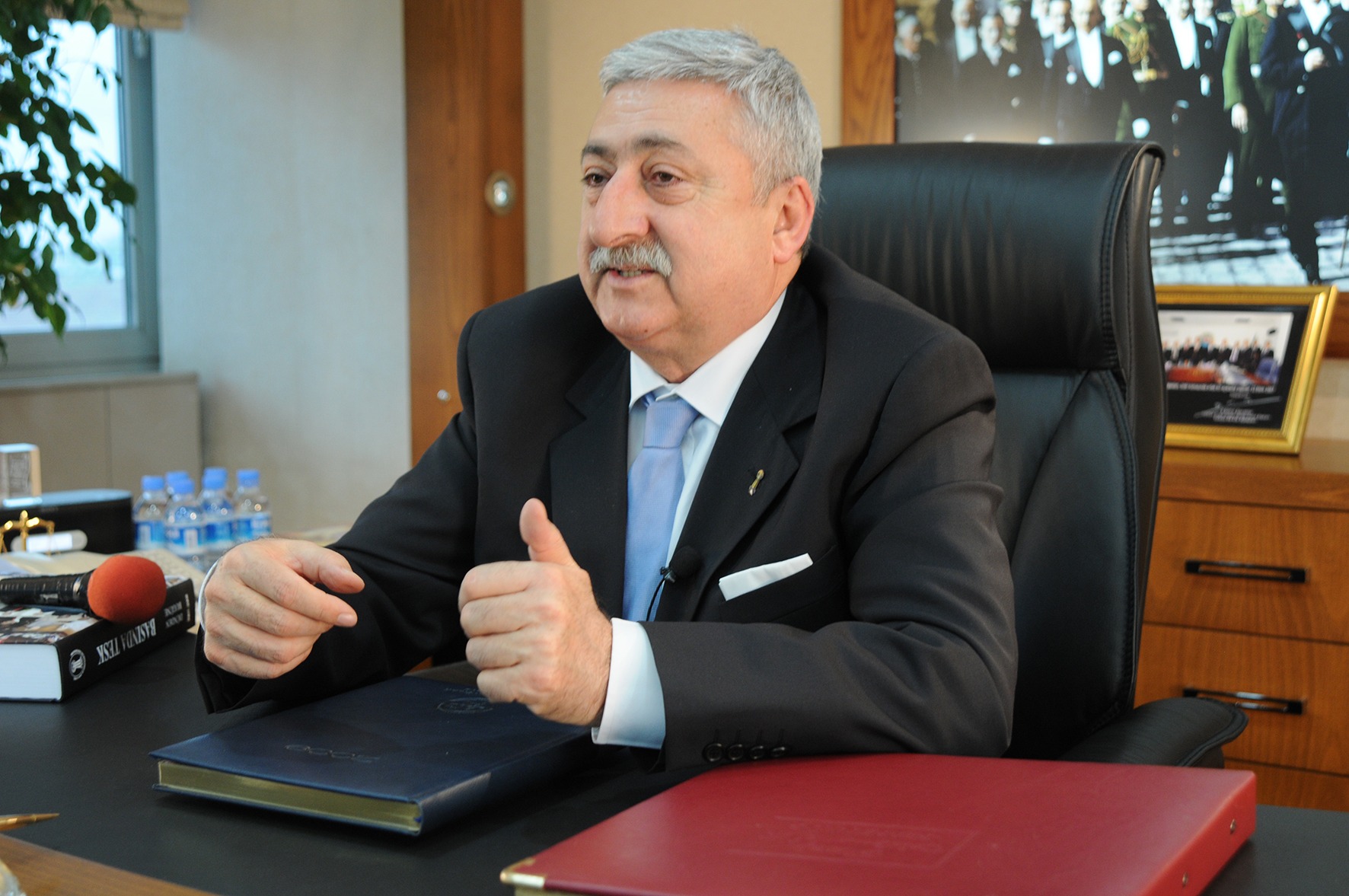 PALANDÖKEN, “GAZETECİLER İFADE ÖZGÜRLÜĞÜNÜN TEMİNATIDIR”