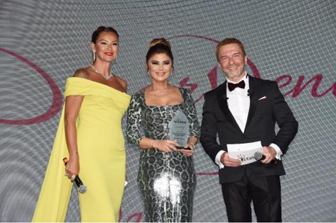 PINAR BENT TÜRK İŞ KADINLARI ÖDÜL TÖRENİNDE ÖDÜLLENDİRİLDİ