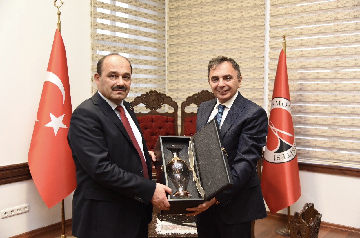 PTT Genel Müdür Yardımcısı, Rektörü Ziyaret Etti