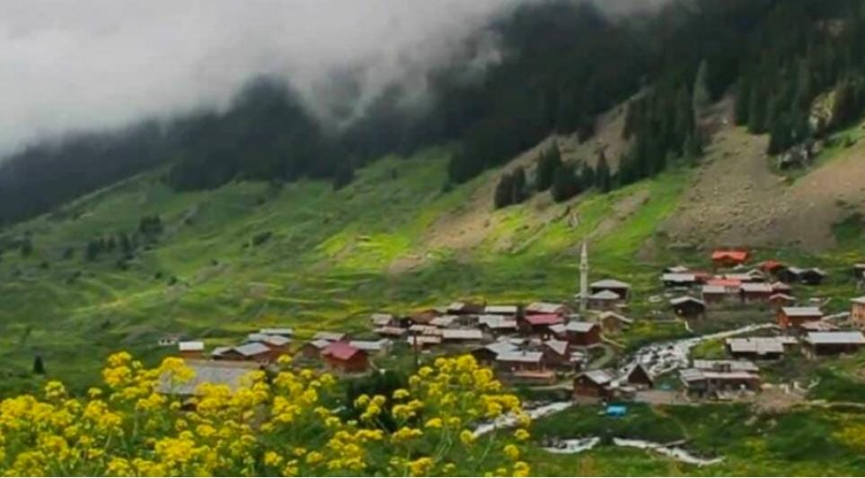 Rize'nin keşfedilmesi gereken incilerinden biri :Rize'nin Sessiz Güzelliğİ  AMLAKİT  YAYLASI