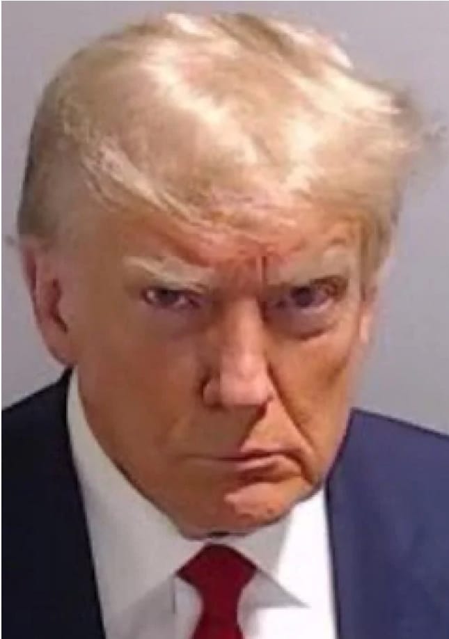 Sabıka Fotoğrafı Çekilen İlk Başkan Olarak ABD Tarihine Geçti