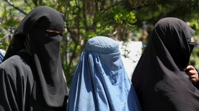 Taliban, kadınlara uzun mesafe