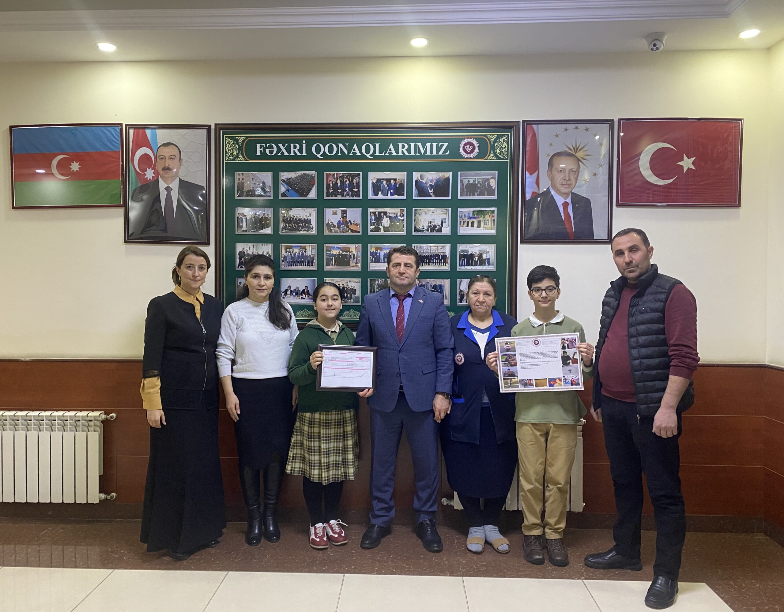 TDV Bakü Türk Lisesinden Türkiye’ye anlamlı deprem bağışı