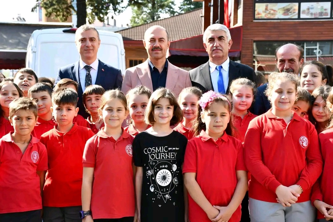 Terme'de Okul Zilleri Çaldı 