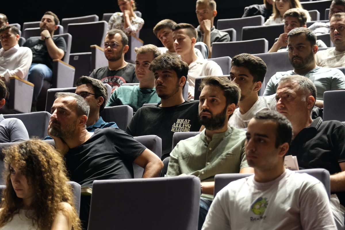 Tuğer Akkaya, online içeriklerle girişimci adaylarına kılavuzluk ediyor!
