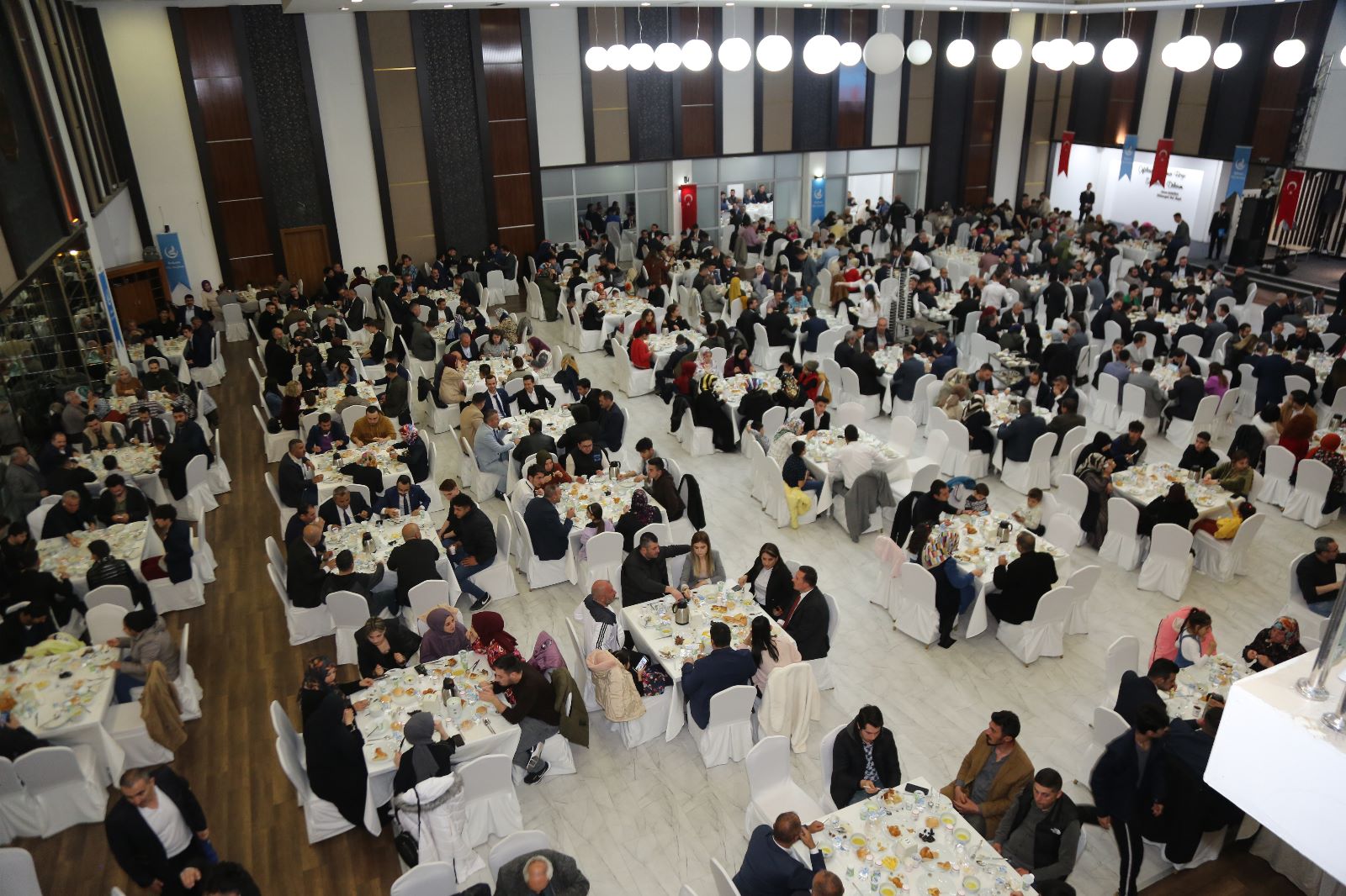 Ülkü Ocakları Ankara İl Başkanlığı iftar yemeği düzenledi
