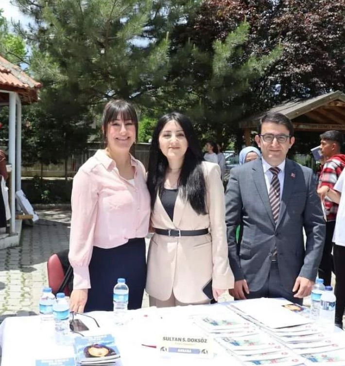 YAZARLARININ TAMAMI ÖĞRETMEN OLAN İLK KİTAP FUARI HOCALAR'DA YAPILDI