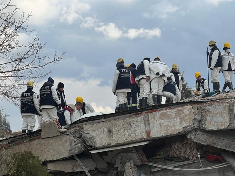 Zonguldak Belediye Başkanı Dr.Ömer Selim ALAN’dan Deprem Nedeniyle Kamuoyuna Açıklama