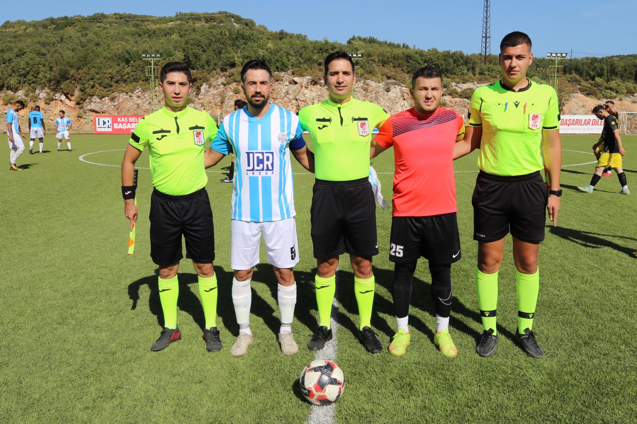 5 gollü derbide kazanan Kaş Belediye Spor