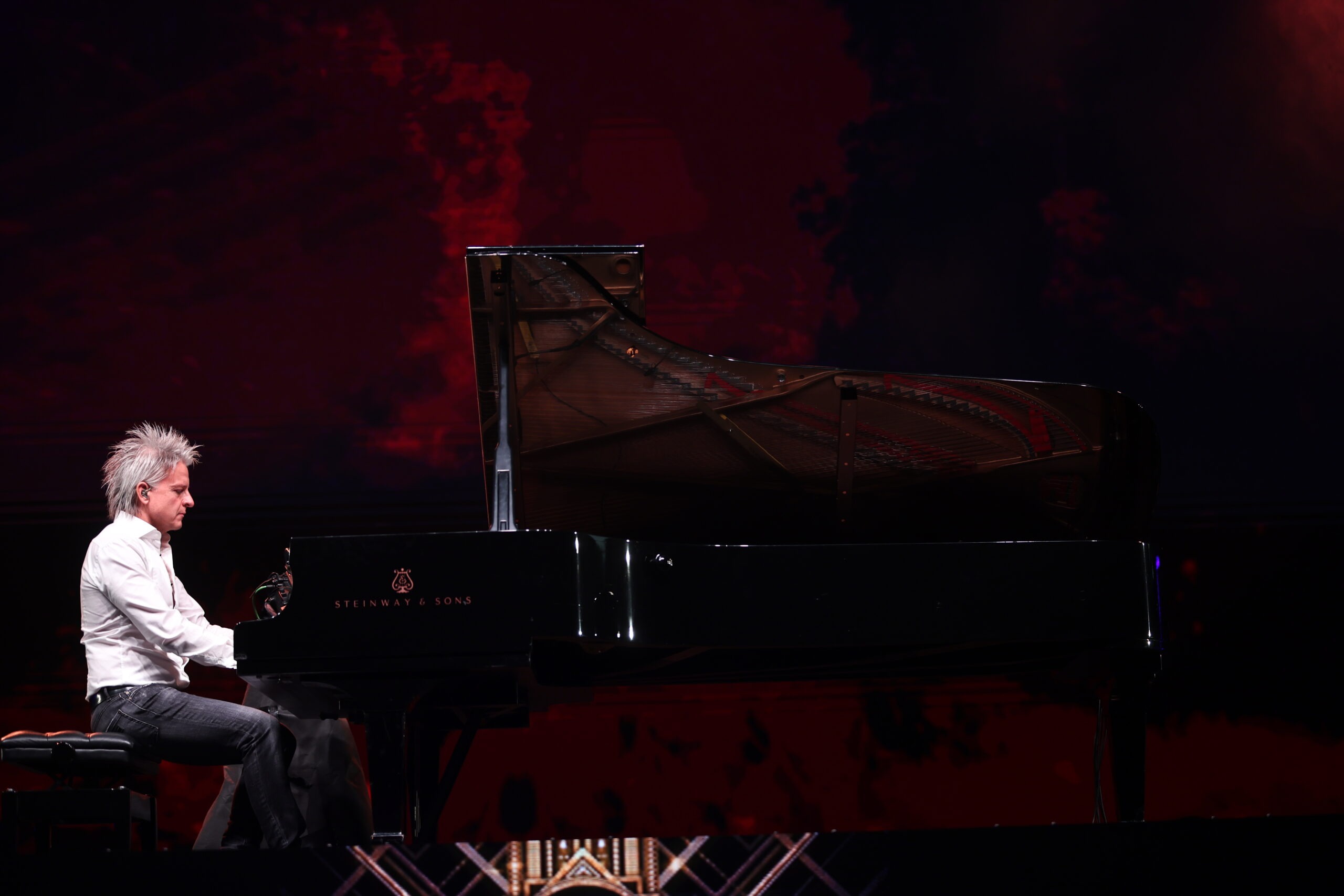 Havasi’den Antalya’da unutulmayacak konser