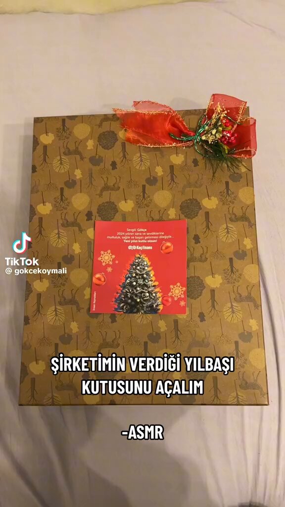 Koç Holding’ten çalışanlara yılbaşı hediyesi: Koç Finans’ın yeni yıl hediye kutusu herkesi özendirdi