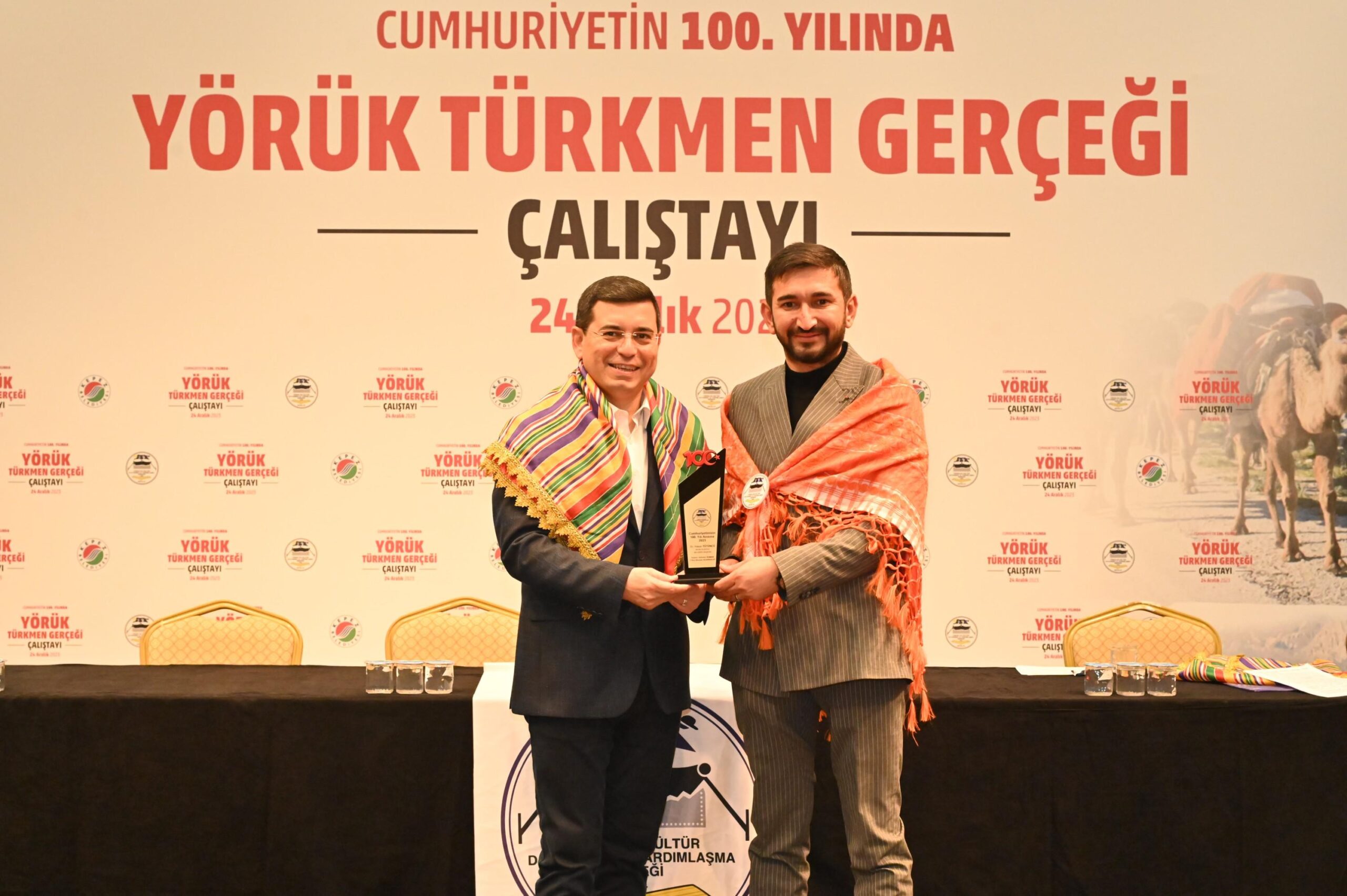 Tütüncü, Yörük Türkmen Gerçeği Çalıştayı’na katıldı