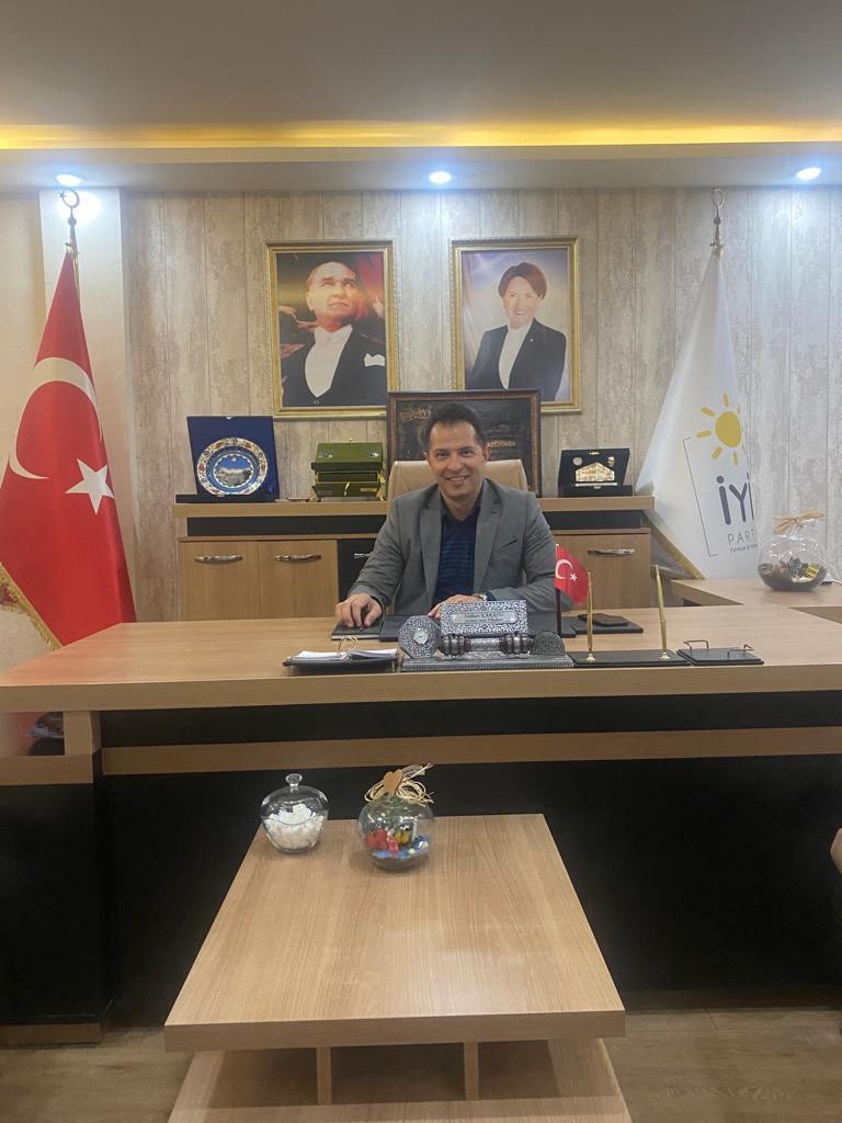 BAŞKAN KARASU’DAN YABANCILARA VATANDAŞLIK VERİLMESİNE İLİŞKİN KARARA SERT TEPKİ!