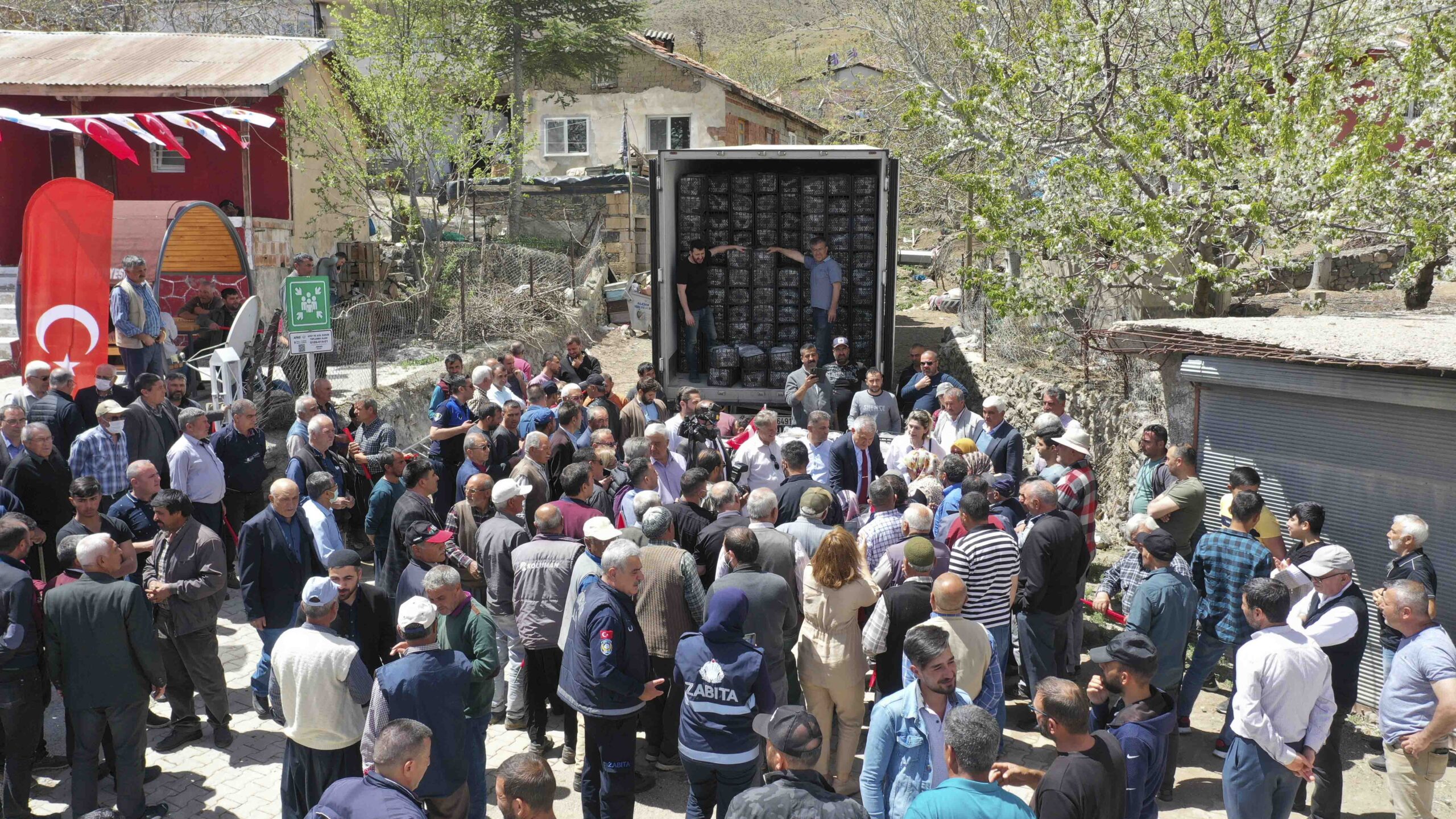 ADANA Büyükşehir’den üreticiye, çiftçiye destek yağdı   