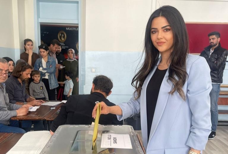 Ak Parti Milletvekili Adayı Seydaoğlu Oyunu Kullandı