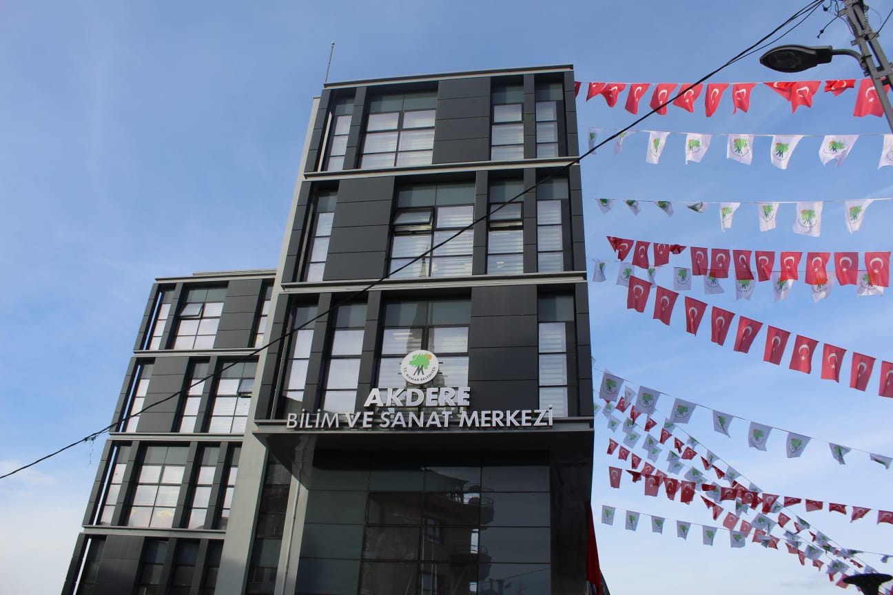 AKDERE BİLİM VE SANAT MERKEZİ AÇILDI