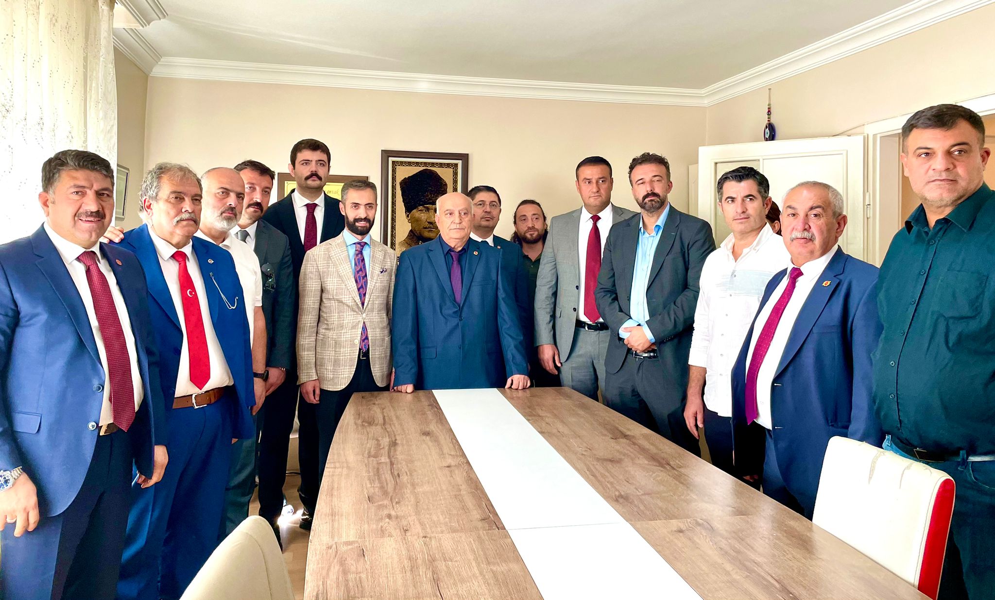 ANADOLU BASIN BİRLİĞİ’NDE BAŞKAN HALİL ZOR GÜVEN TAZELEDİ