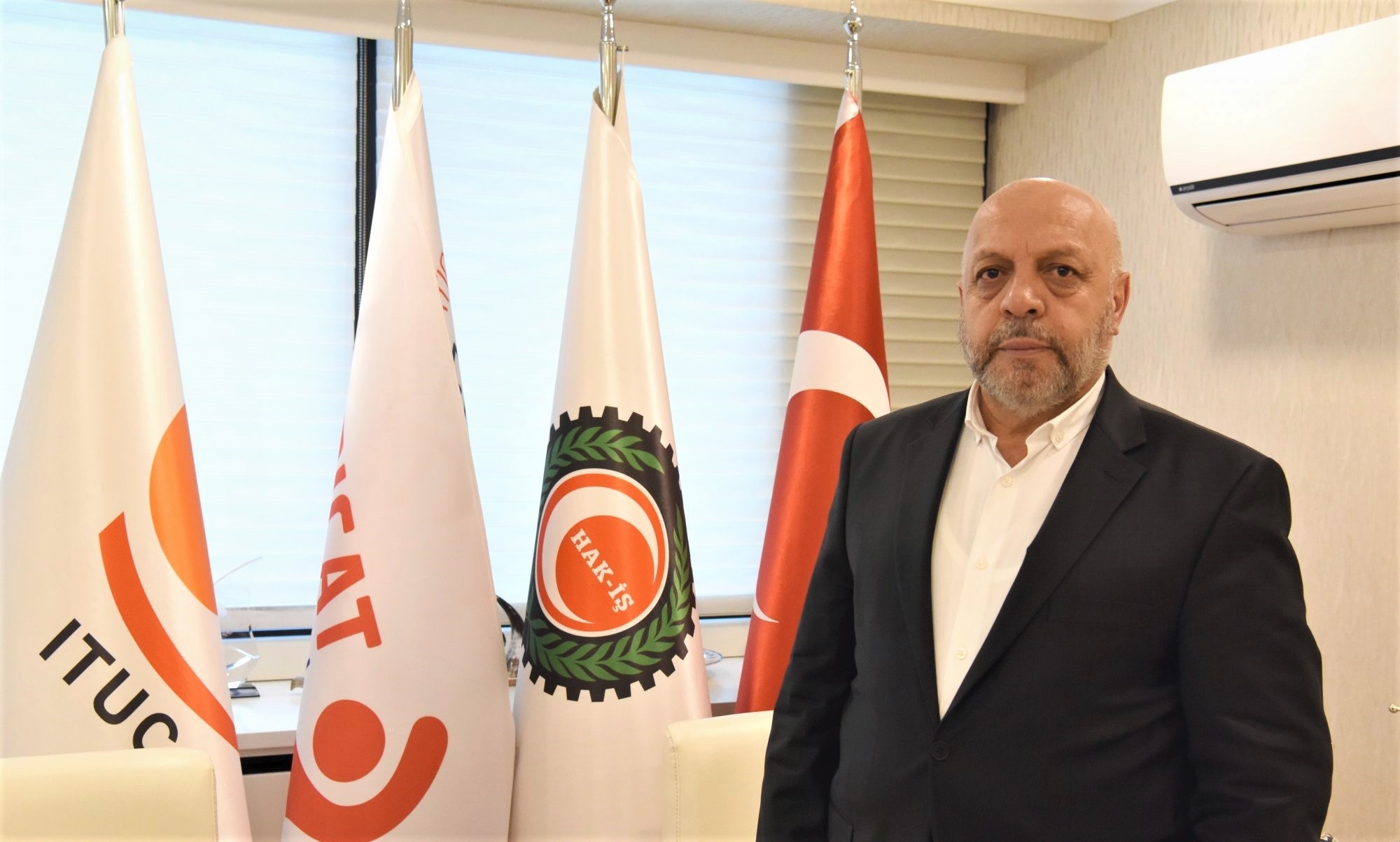 ARSLAN: İŞ KAZASI VE MESLEK HASTALIKLARININ ÖNLENMESİ SENDİKAL ÖRGÜTLÜLÜKTEN GEÇMEKTEDİR