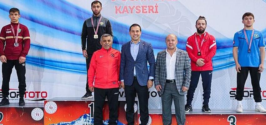 Konya Büyükşehir Belediyespor’u atletizmde