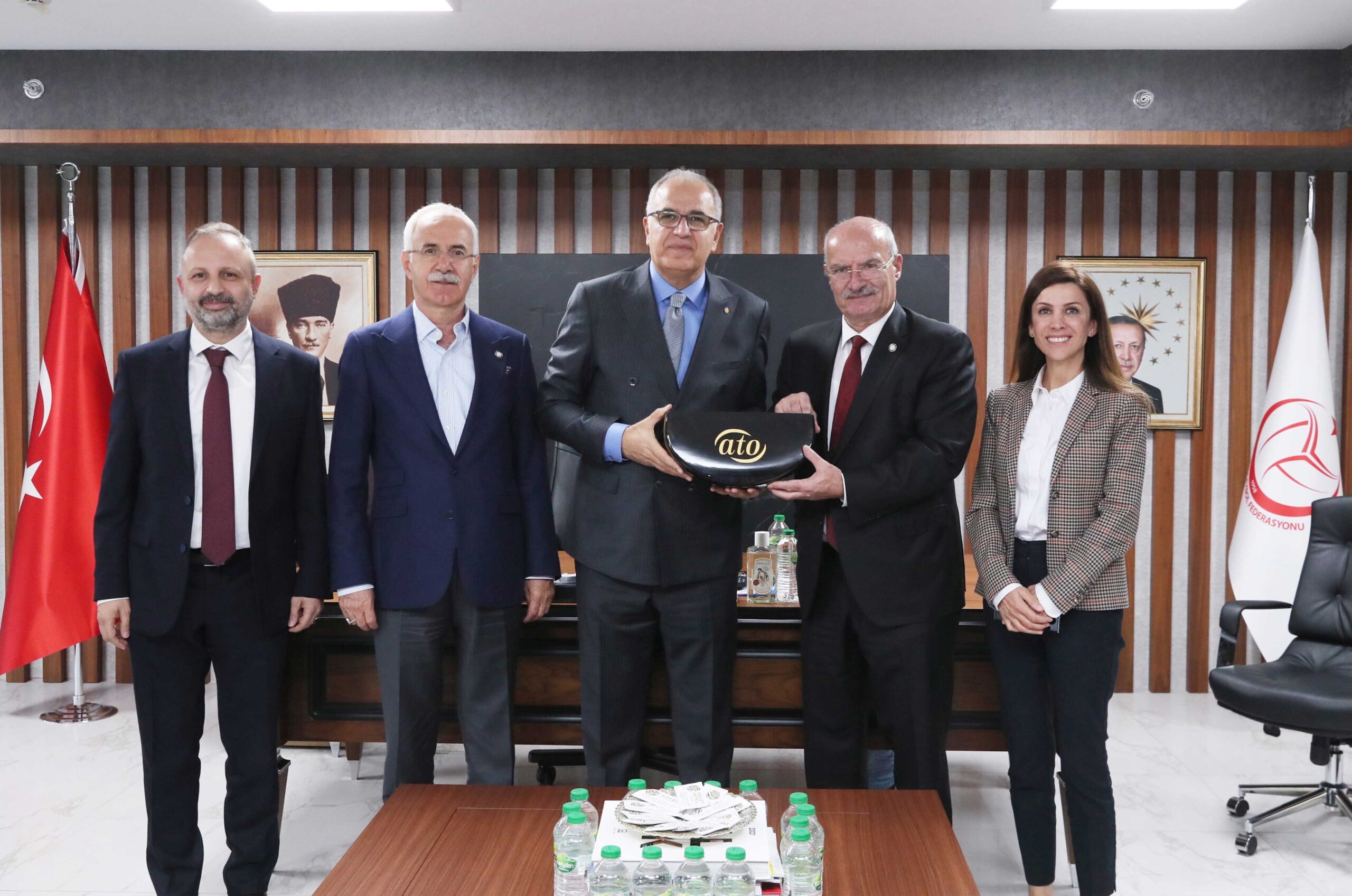 ATO Başkanı Baran, Türkiye Voleybol Federasyonu Başkanı Üstündağ’ı Ziyaret Etti