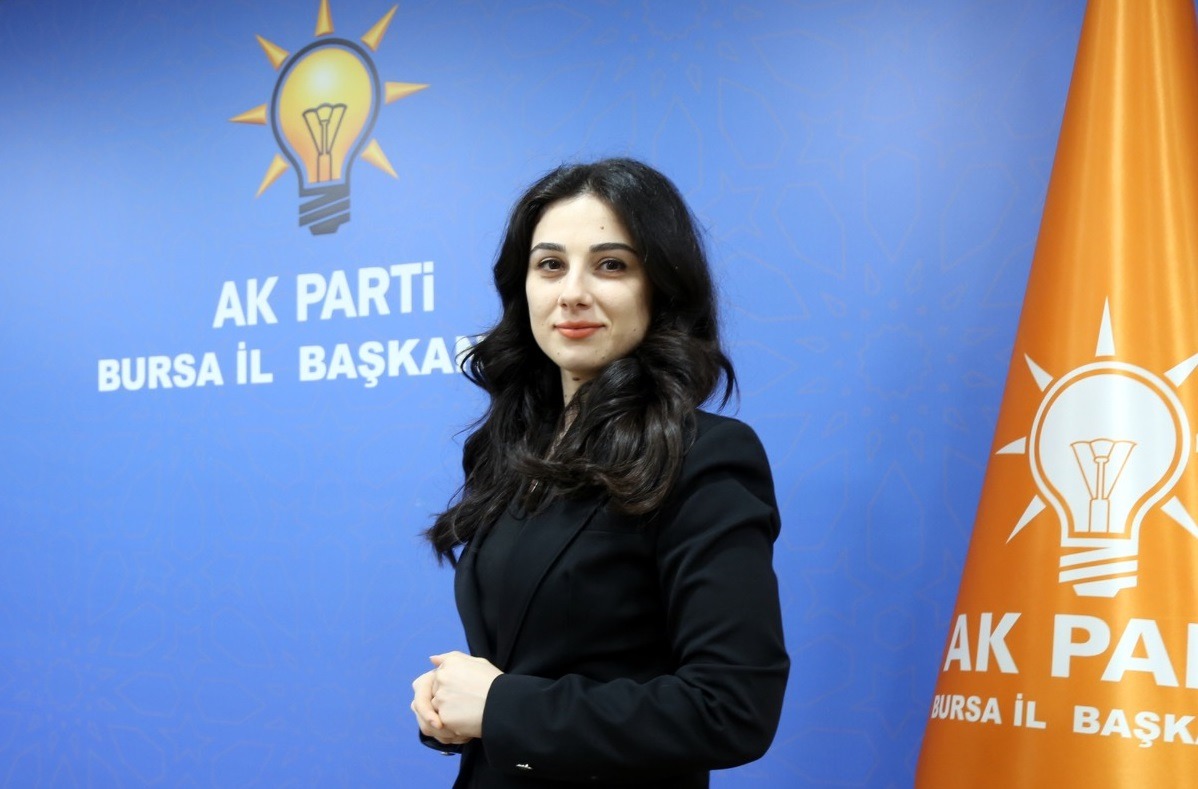 Avukat Zehra Nur Dalgıç, Bursa’ dan Ak Parti Milletvekili Aday Adaylığını Açıkladı