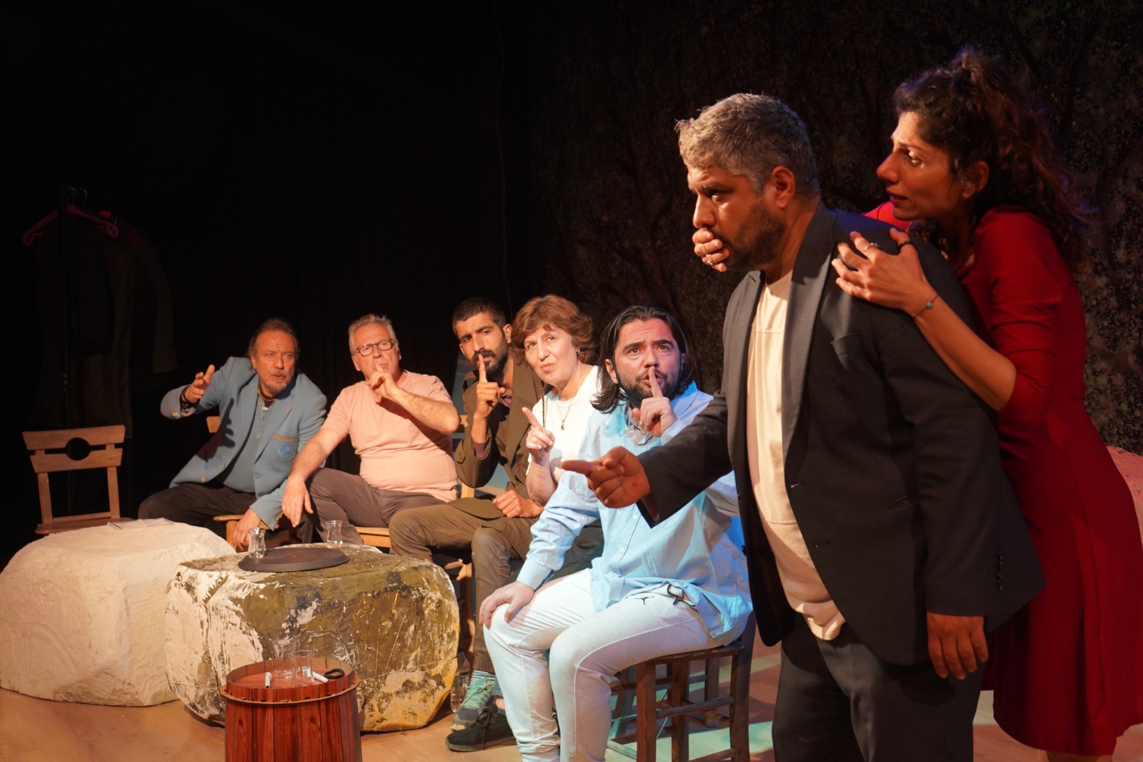 AYVALIK’TA BELEDİYE TİYATROSU KURULDU, 99 YIL SONRA...