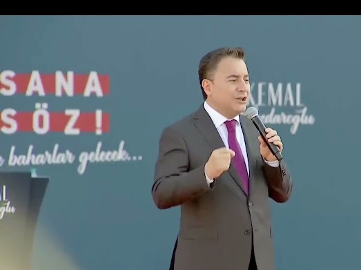 BABACAN İZMİR MİTİNGİ’NDE GENÇLERE SESLENDİ