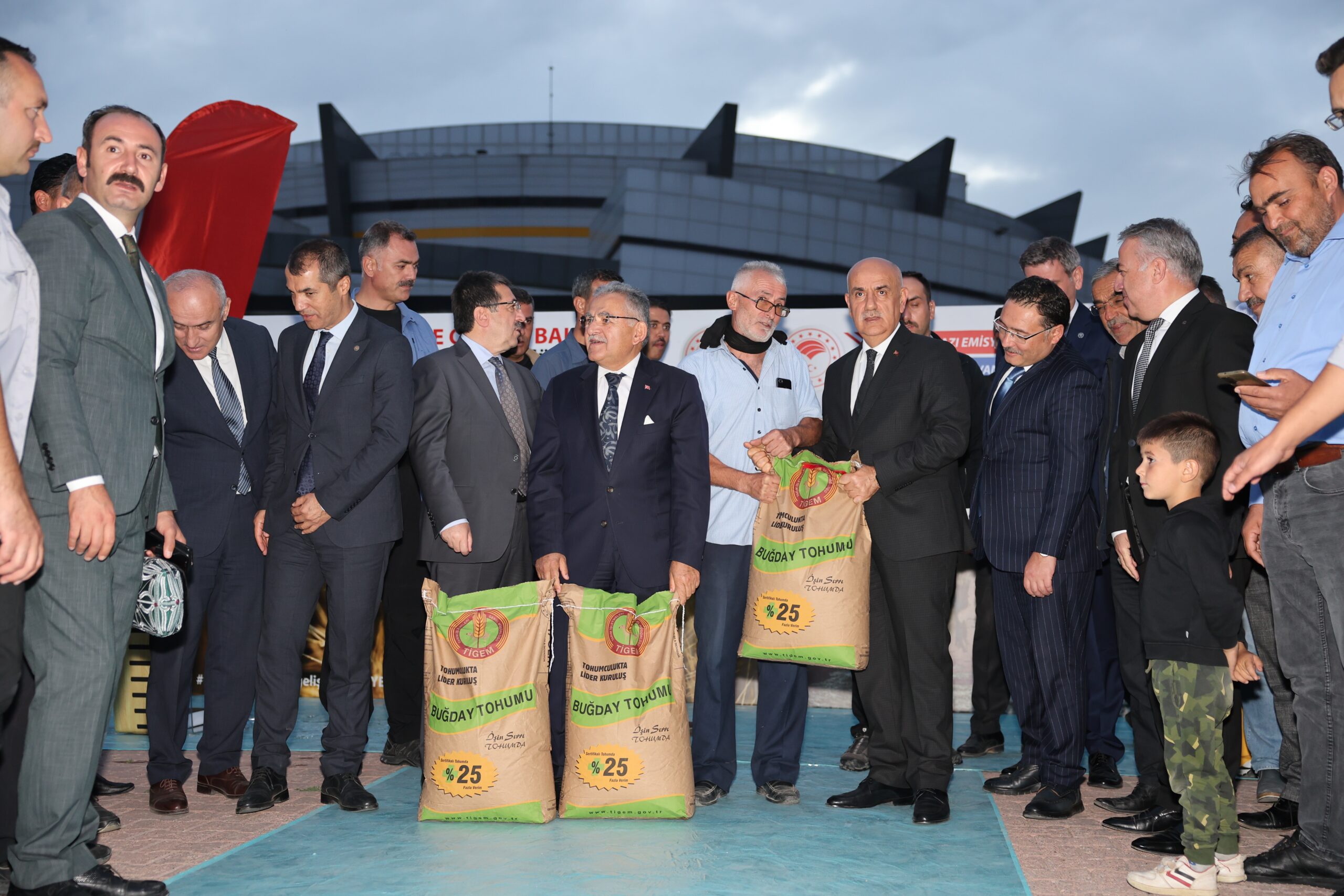 Bakan Kirişci’den Başkan Büyükkılıç’a Ziyaret