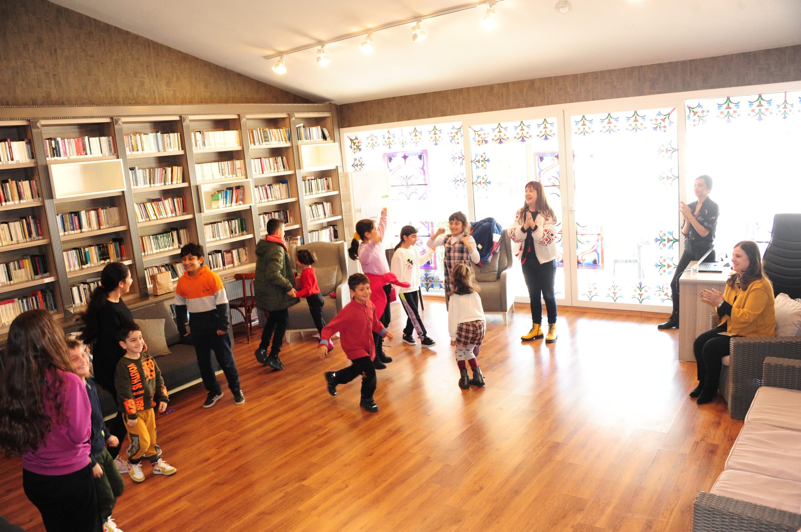 BALÇOVA_  Deprem acısını oyunlarla unutacaklar