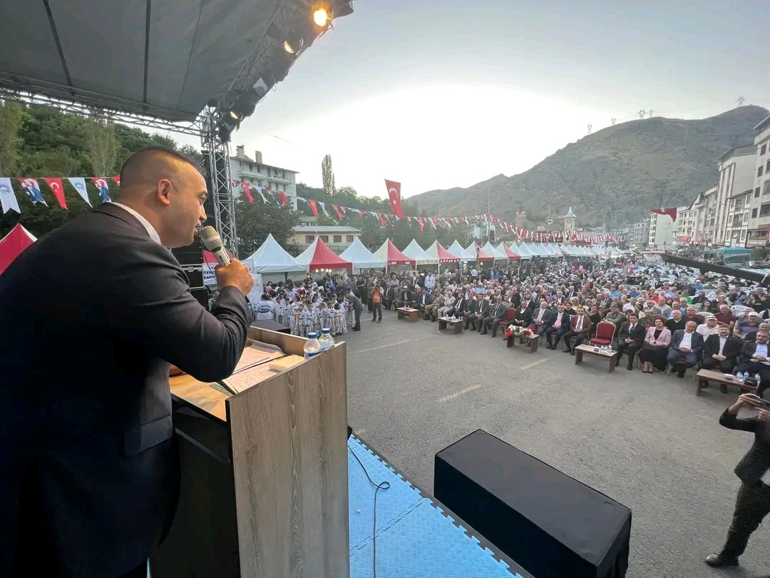 Başkan Adem Yurdagül Bugün günlerden İspir dedi