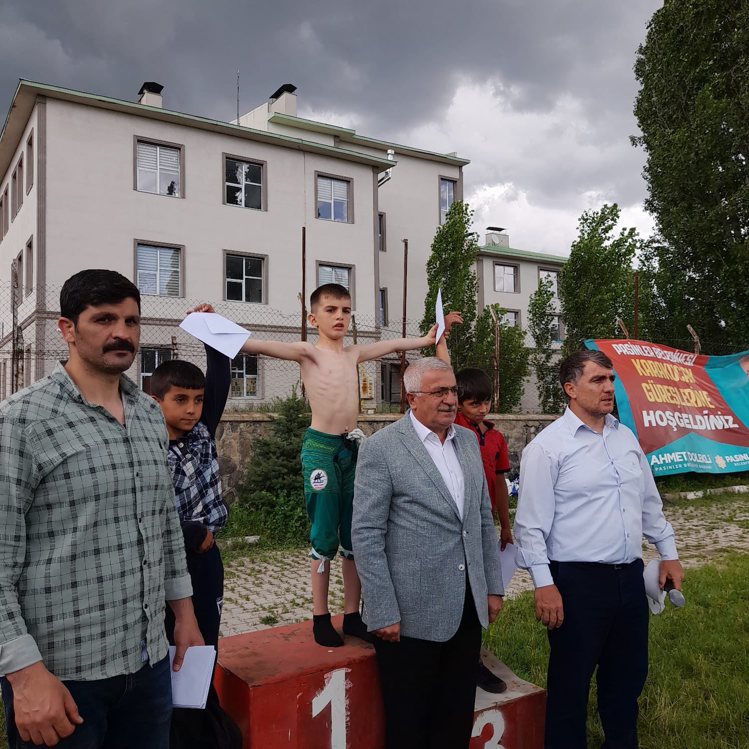 Başkan Ahmet Dölekli Minik Pehlivanlara Teşekkür Etti